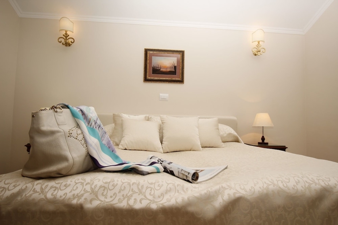 Imagen de la habitación del Hotel Villa Triana. Foto 9