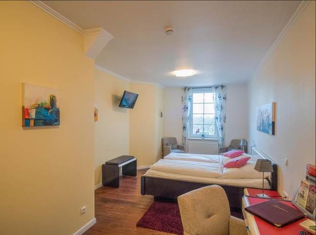 Imagen de la habitación del Hotel Villa Tripaldi. Foto 6