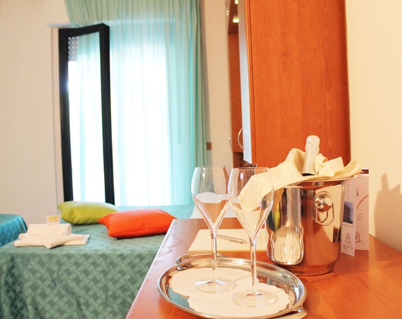 Imagen de la habitación del Hotel Villa Truentum. Foto 8
