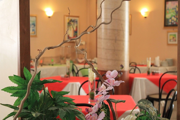 Imagen del bar/restaurante del Hotel Villa Truentum. Foto 3