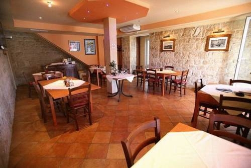 Imagen general del Hotel Villa Tudor. Foto 13