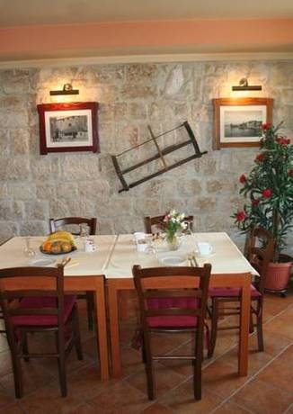 Imagen general del Hotel Villa Tudor. Foto 14