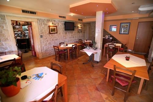 Imagen general del Hotel Villa Tudor. Foto 15