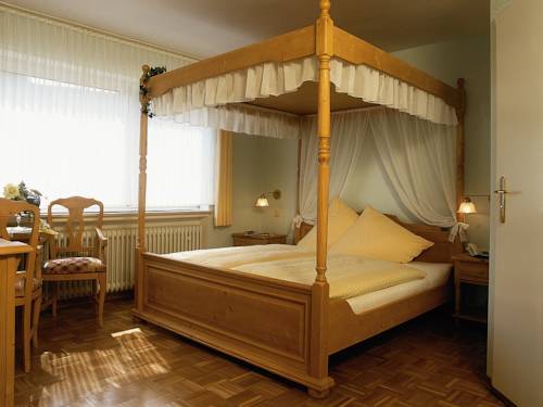 Imagen de la habitación del Hotel Villa Tummelchen. Foto 13