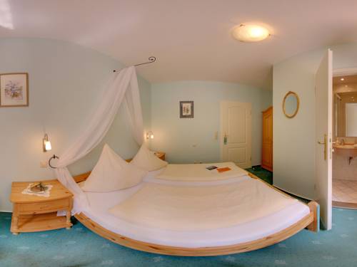 Imagen de la habitación del Hotel Villa Tummelchen. Foto 14