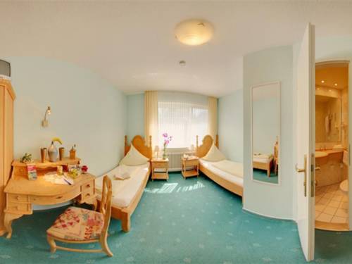 Imagen de la habitación del Hotel Villa Tummelchen. Foto 16