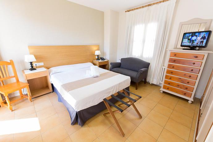 Imagen de la habitación del Hotel Villa Turística de Cazorla. Foto 7