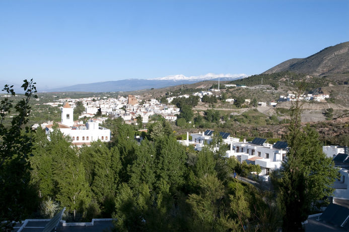 Imagen de los exteriores del Hotel Villa Tur&iacute;stica de Laujar de Andarax. Foto 9