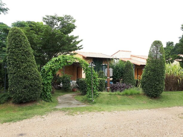 Imagen general del Hotel Villa Tuscany Country Resort. Foto 12