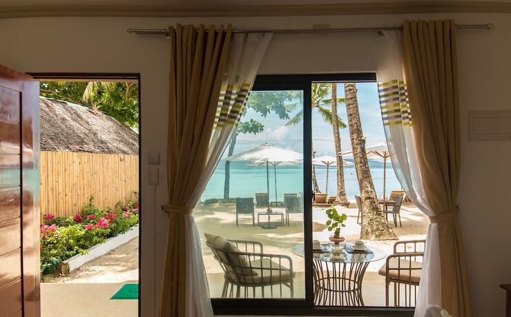 Imagen de la habitación del Hotel Villa Umi Panglao Resort. Foto 17