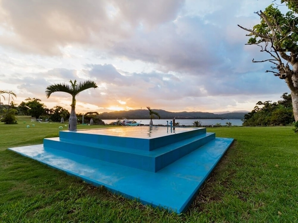 Imagen de la piscina del Hotel Villa Unarizaki. Foto 14