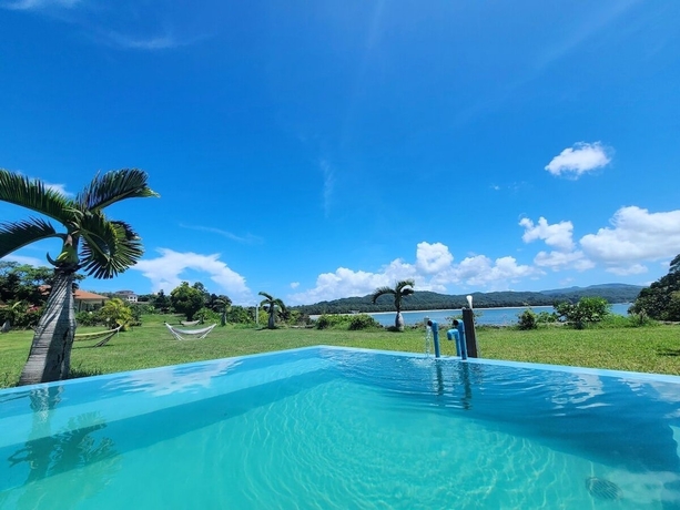 Imagen de la piscina del Hotel Villa Unarizaki. Foto 16