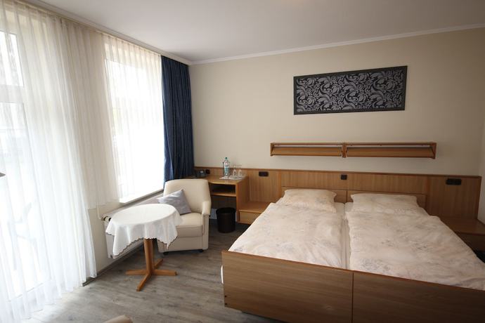 Imagen de la habitación del Hotel Villa Undine. Foto 13