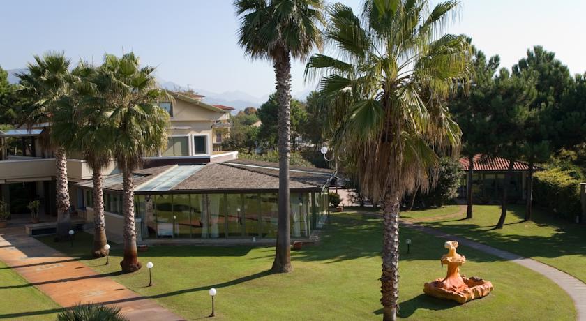 Imagen general del Hotel Villa Undulna - Terme Della Versilia. Foto 2