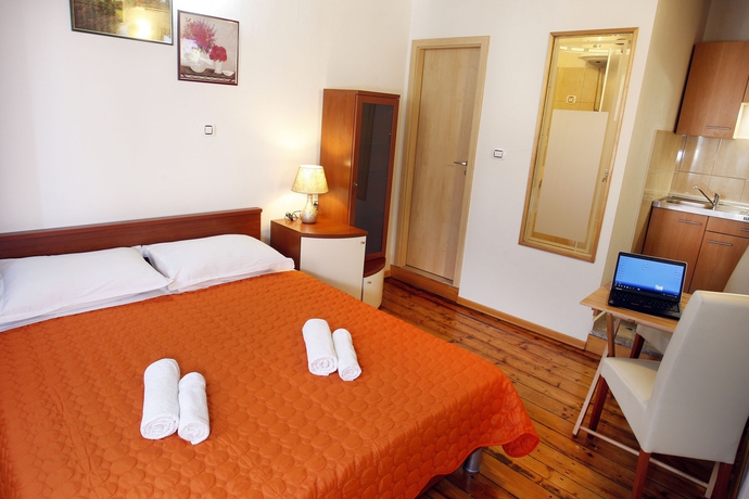 Imagen de la habitación del Hotel Villa Urbi Et Orbi. Foto 7