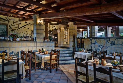 Imagen del bar/restaurante del Hotel Villa Valle Del Marta Resort. Foto 3