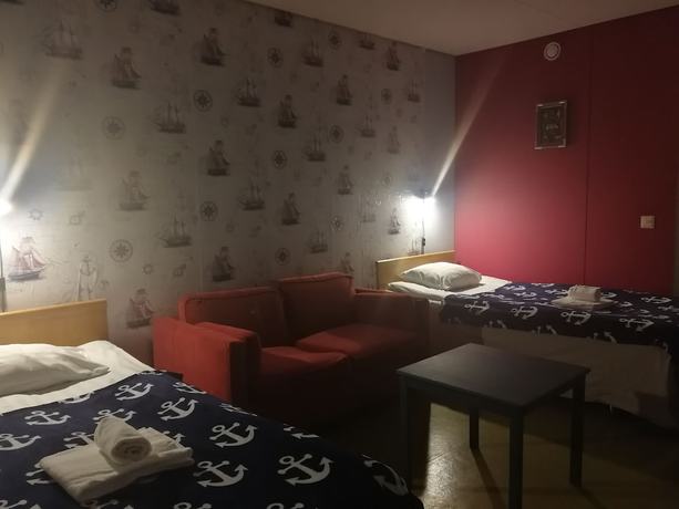 Imagen de la habitación del Hotel Villa Vanessa. Foto 7