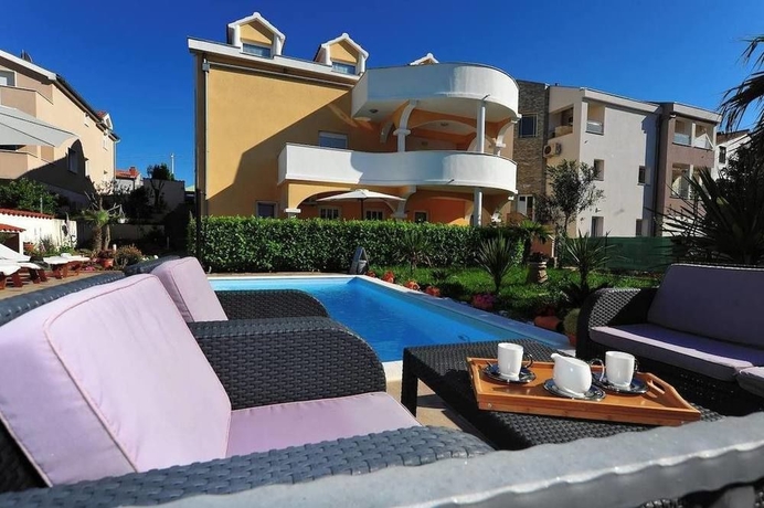 Imagen de los exteriores del Hotel Villa Vanilla. Foto 12