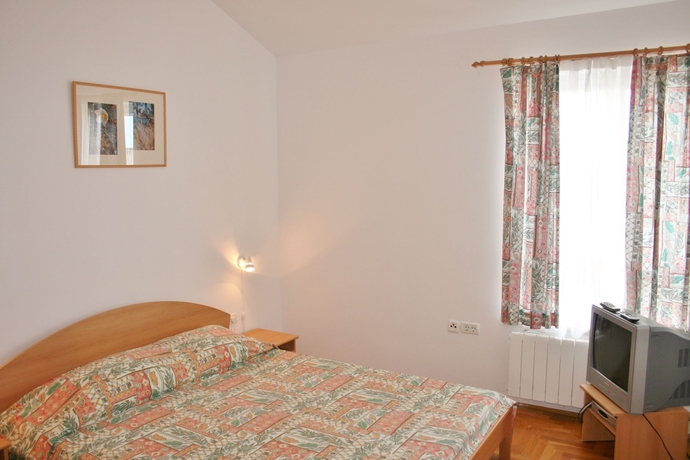 Imagen de la habitación del Hotel Villa Velina. Foto 10