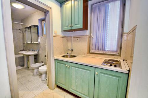 Imagen de la habitación del Hotel Villa Velzon Guesthouse. Foto 3