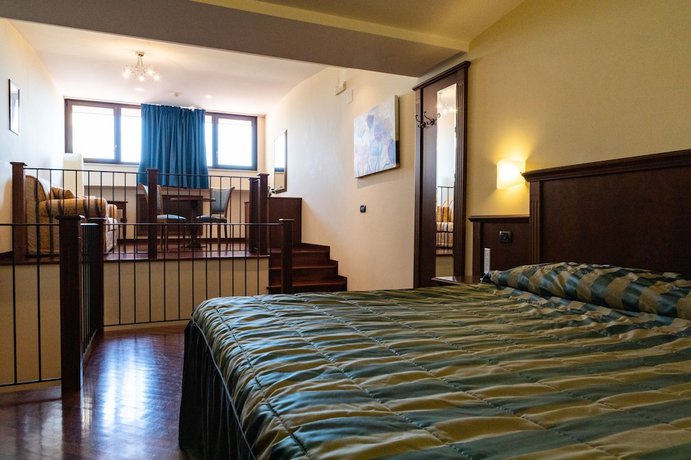 Imagen de la habitación del Hotel Villa Venus. Foto 6