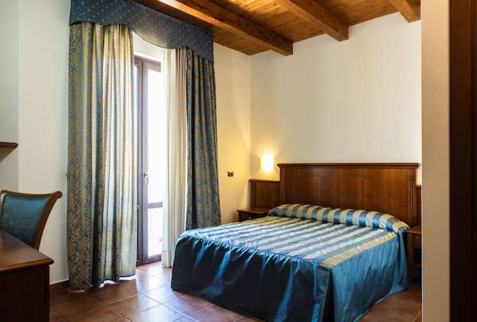 Imagen de la habitación del Hotel Villa Venus. Foto 8