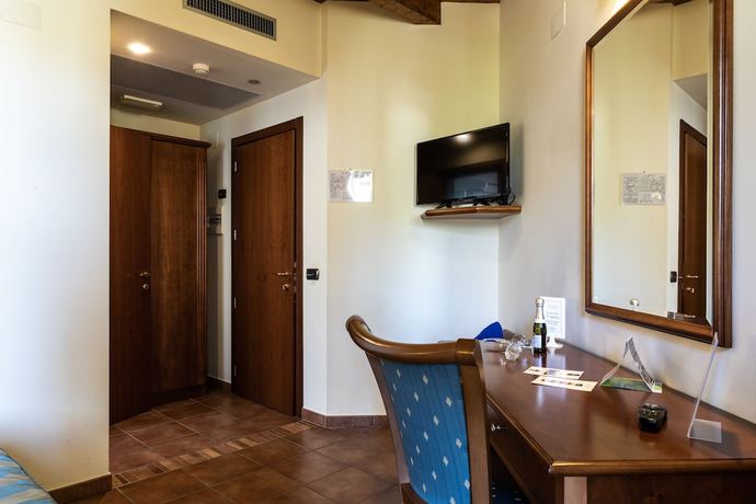Imagen de la habitación del Hotel Villa Venus. Foto 14