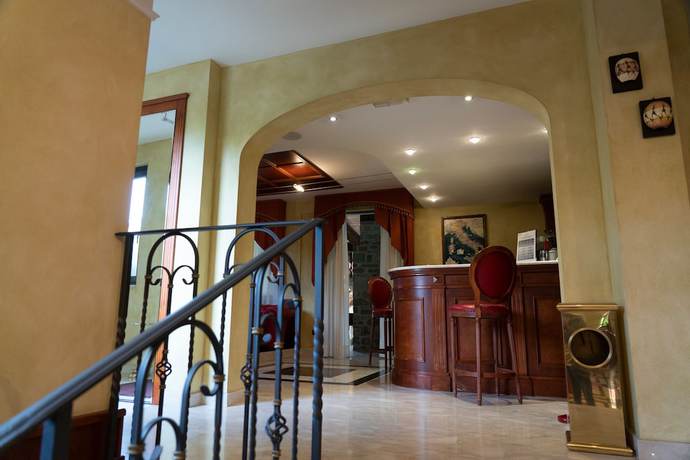 Imagen de los interiores del Hotel Villa Venus. Foto 17