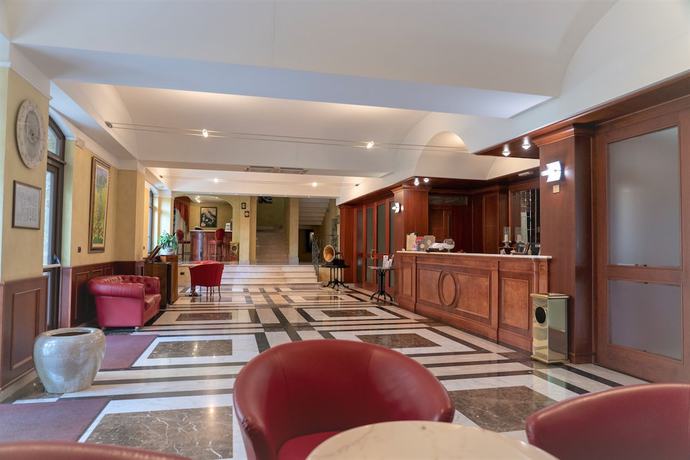 Imagen de los interiores del Hotel Villa Venus. Foto 18