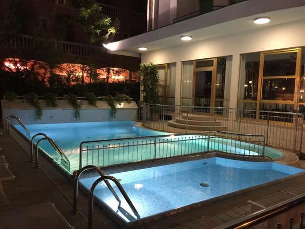 Imagen de la piscina del Hotel Villa Verde, San Mauro a Mare. Foto 19