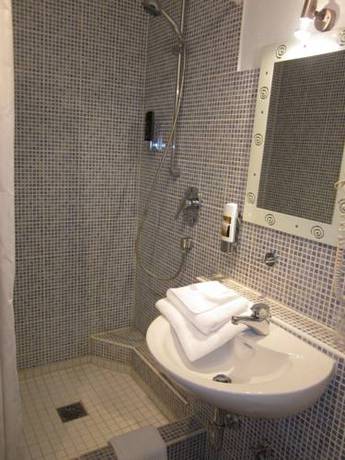 Imagen de la habitación del Hotel Villa Verde, Walldorf. Foto 16