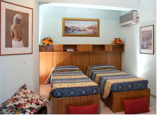 Imagen de la habitación del Hotel Villa Verdiana. Foto 5