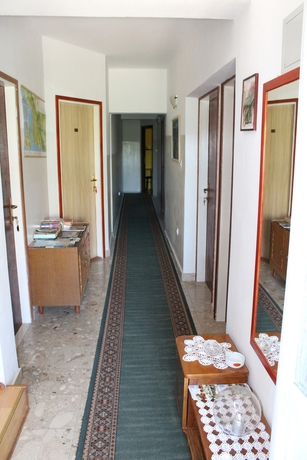 Imagen de los interiores del Hotel Villa Vilma. Foto 14