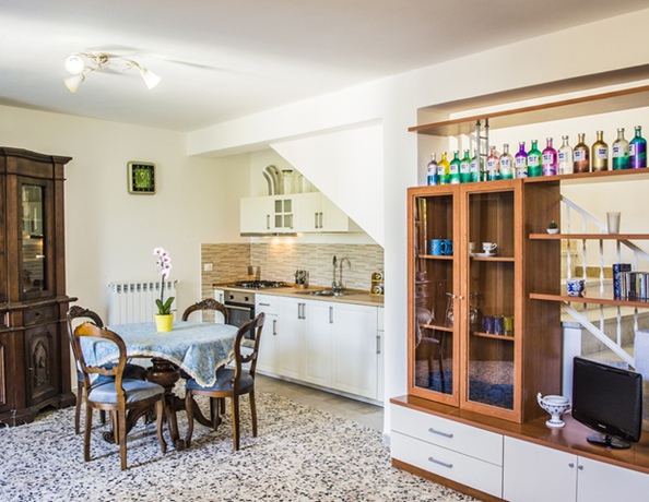 Imagen de los interiores del Hotel Villa Vincenzo Di Meglio. Foto 9