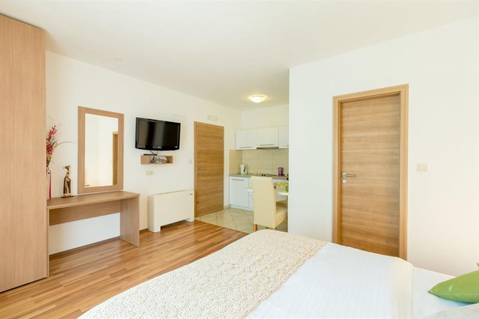 Imagen general del Hotel Villa Vinka. Foto 12