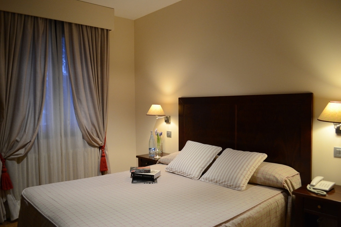 Imagen de la habitación del Hotel Villa Virginia. Foto 9