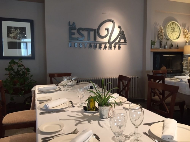 Imagen del bar/restaurante del Hotel Villa Virginia, Sabi&ntilde;&aacute;nigo. Foto 4
