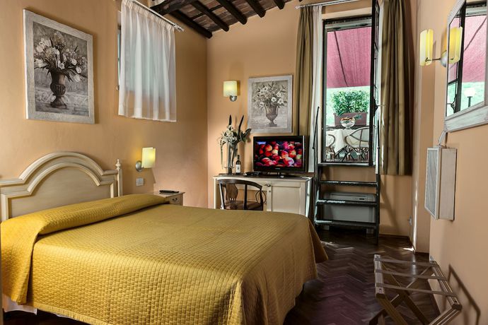 Imagen de la habitación del Hotel Villa Volpi. Foto 7