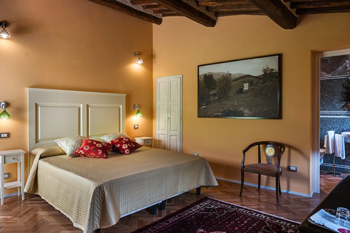 Imagen de la habitación del Hotel Villa Volpi. Foto 8