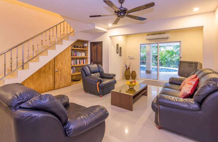 Imagen de los interiores del Hotel Villa Waree Near City and Beach. Foto 18