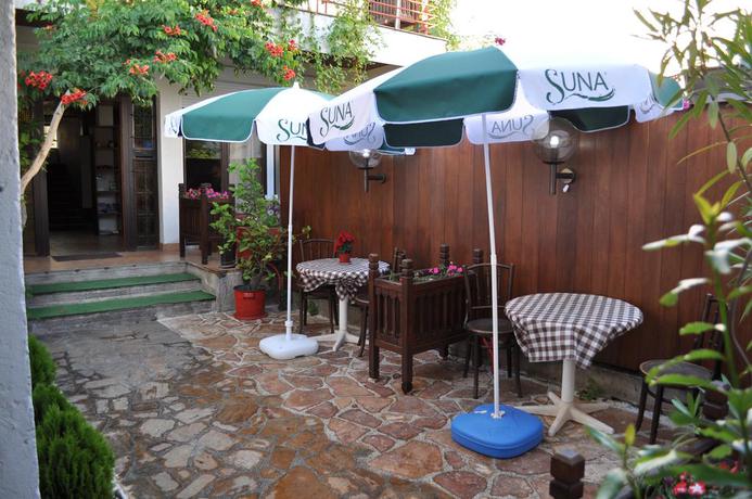 Imagen de los exteriores del Hotel Villa White Lake. Foto 8
