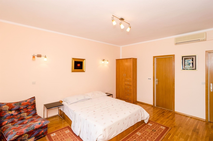 Imagen de la habitación del Hotel Villa Zaton. Foto 5