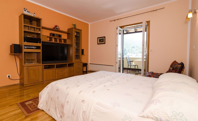 Imagen de la habitación del Hotel Villa Zaton. Foto 6