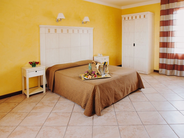 Imagen de la habitación del Hotel Villa Zina Park. Foto 8