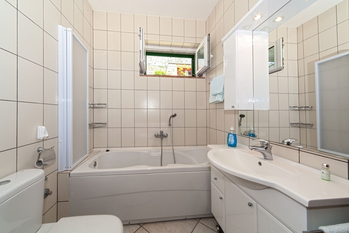 Imagen de la habitación del Hotel Villa Zivana. Foto 7