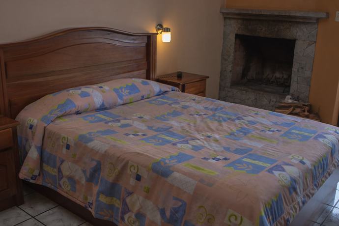 Imagen de la habitación del Hotel Villa Zurqu&iacute;. Foto 2