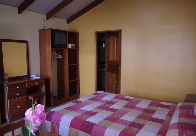 Imagen de la habitación del Hotel Villa Zurqu&iacute;. Foto 5