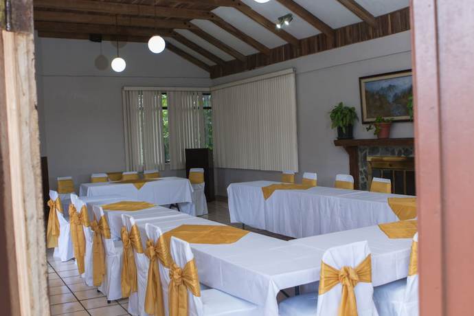 Imagen de los interiores del Hotel Villa Zurqu&iacute;. Foto 19