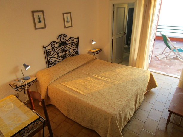 Imagen de la habitación del Hotel Villa al Mare, Barano d'Ischia. Foto 2