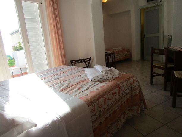 Imagen de la habitación del Hotel Villa al Mare, Barano d'Ischia. Foto 4